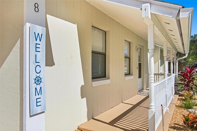 Photo - 8 Blakeport Ln