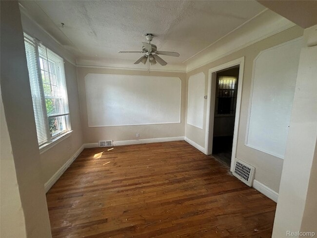Photo - 13067 Wade St