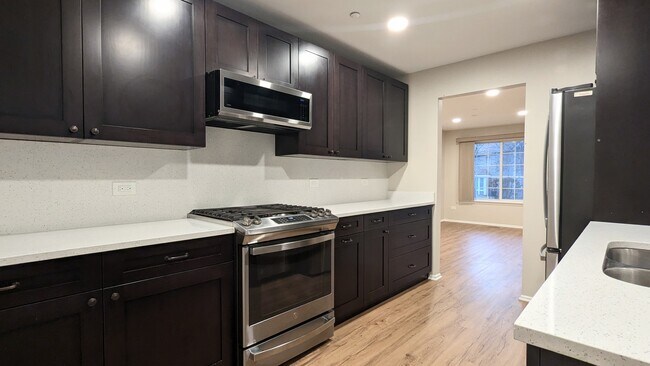 1628 Columbia Cir