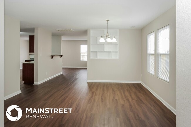 Photo - 141 Wethersfield Dr