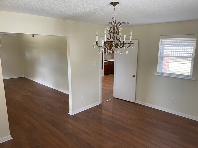 Photo - 5424 Wimbledon Ct