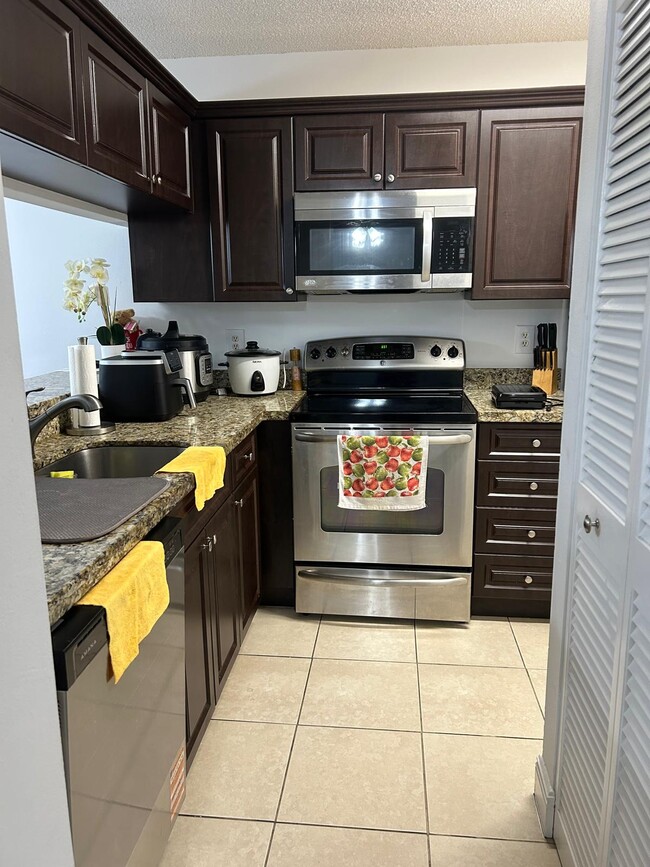 Photo - 7205 Glenmoor Dr Unit Sterling 7205