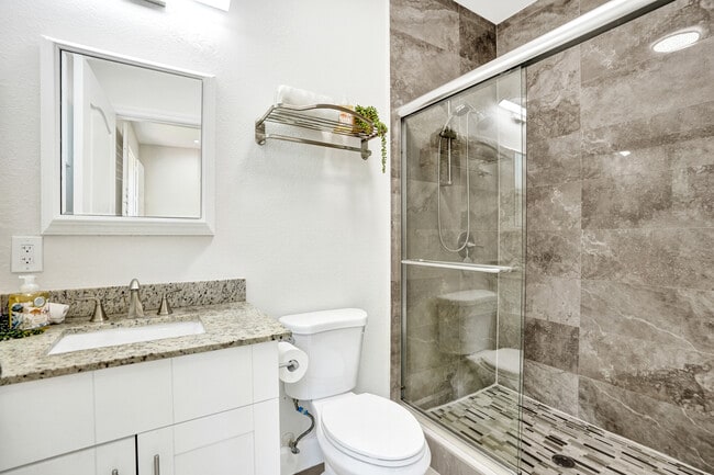 Photo - 60 NE 26th St