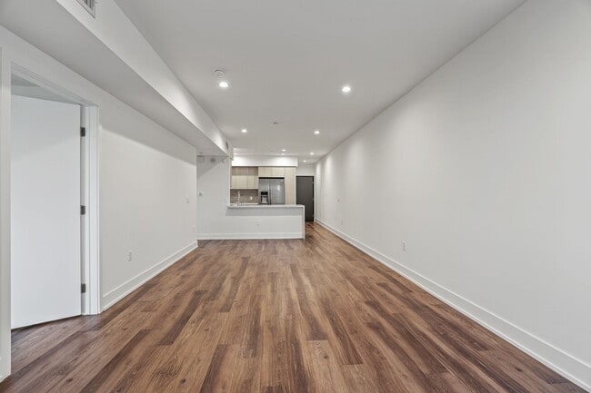 Photo - Kings on Third by Wiseman