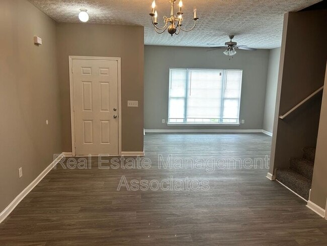 Building Photo - 1733 Carrington Dr Rental