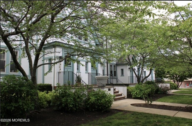 Building Photo - 188 Broad St Unit 188A