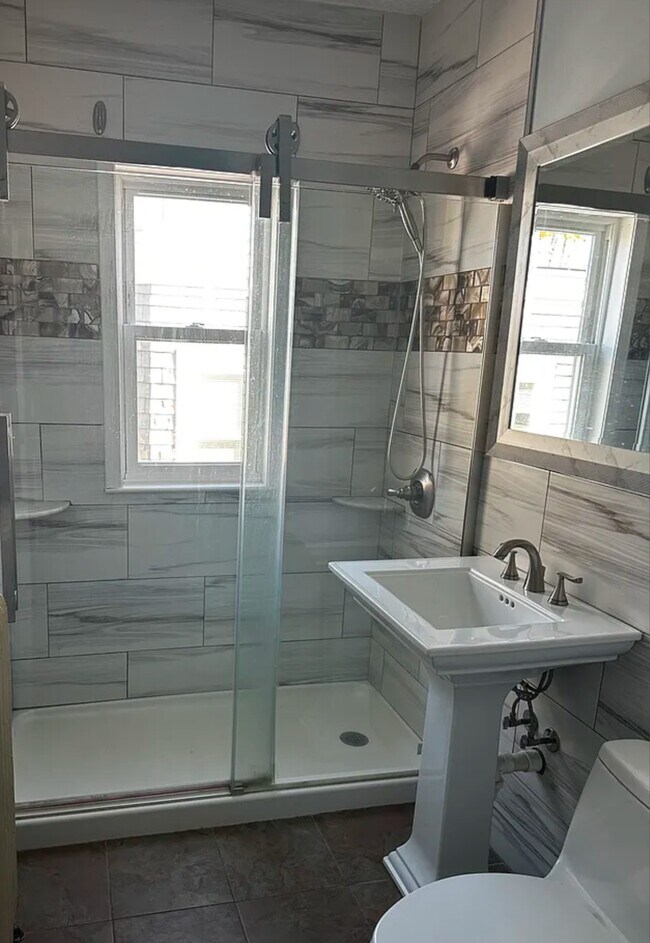 Photo - 79 Belgrade Ave Unidad #3