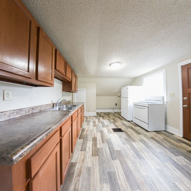 Photo - 501 E Lincoln Way Unit 2