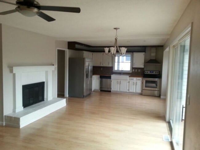 Photo - 4 Bedroom Ranch Style Home - Woodgate Subdivision