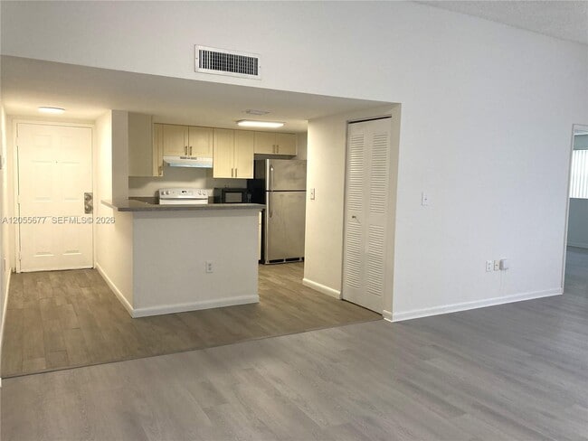 Photo - 9879 Nob Hill Ct Unit 9879