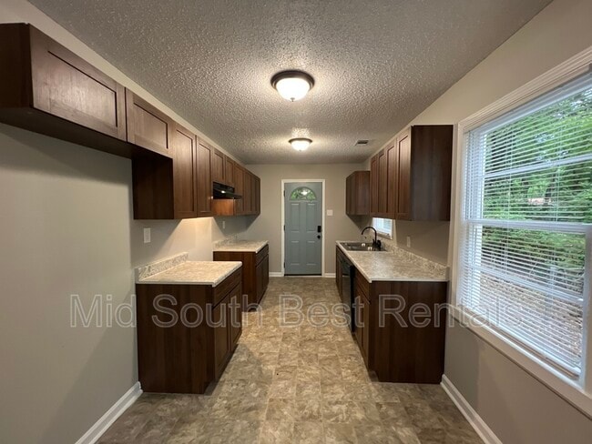 Photo - 521 E Shelby Dr