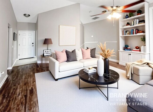 Photo - 8592 Bandera Cir W