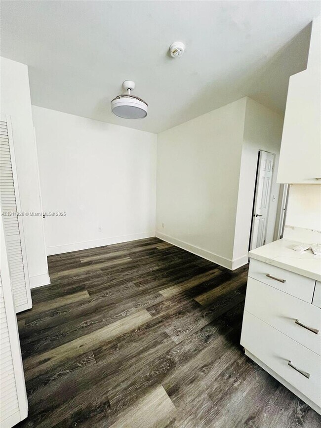 Photo - 1606 Jefferson Ave Unidad 6