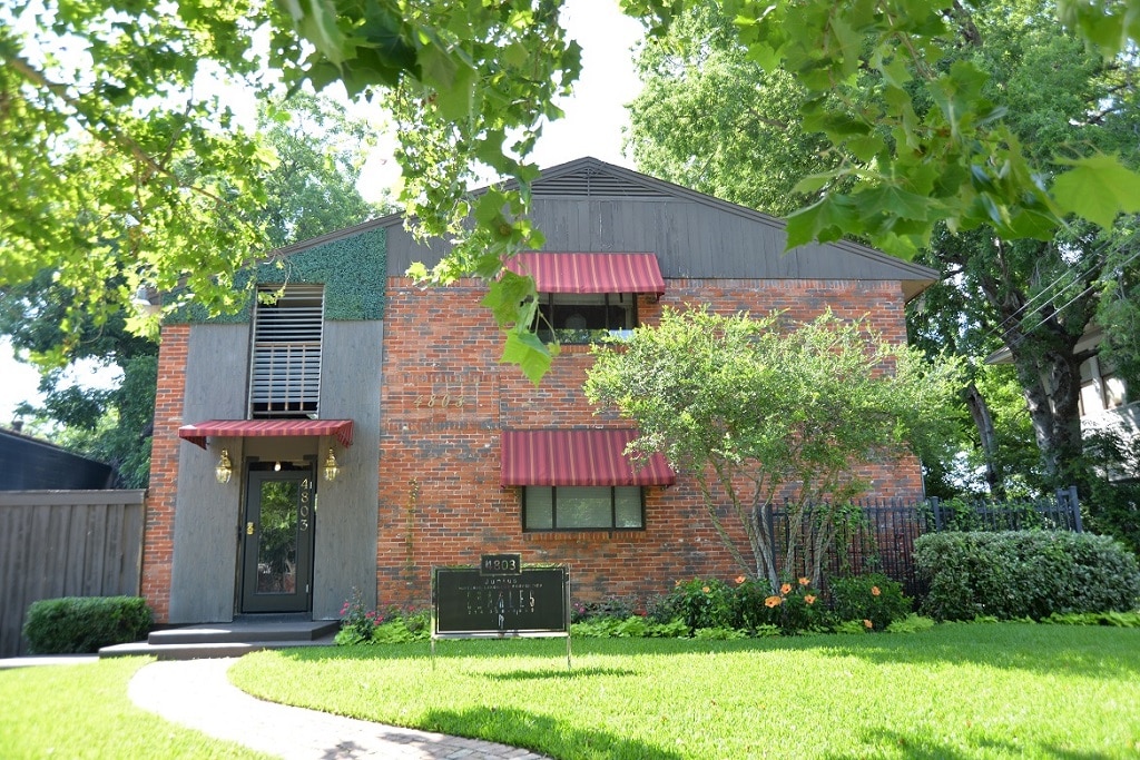 CHARLES - CHARLES Apartments
