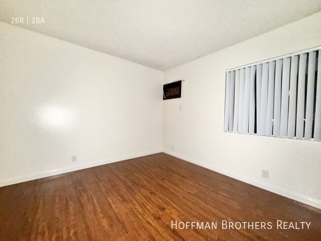 Photo - 15040 Vanowen St Unidad 306