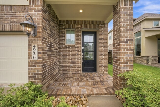 Photo - 4926 Chester Lk Ln