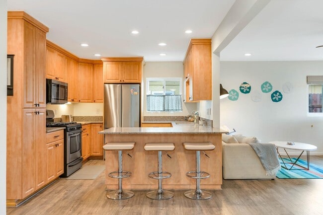 Photo - 1246 Thermal Ave