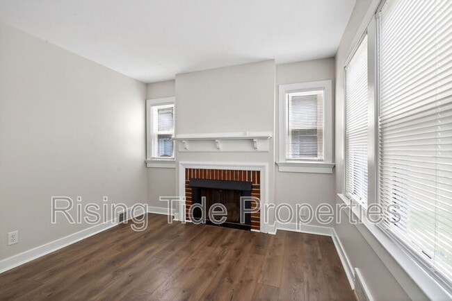 Photo - 1512 Emmons Ave