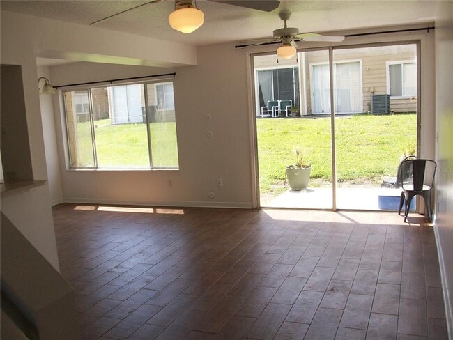 Photo - 511 Coconut Palm Way
