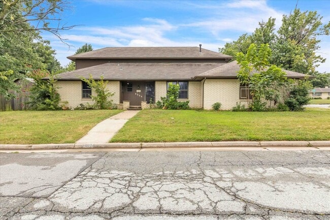 Photo - 4524 NW 60th St House