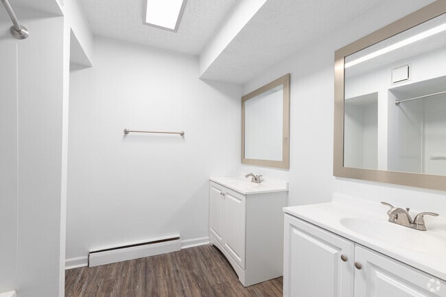 Fully Renovated Bathroom