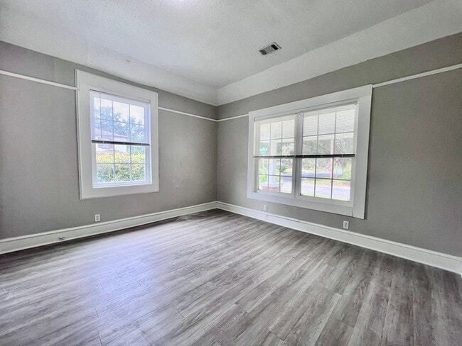 Photo - 4118 Columbia Ave