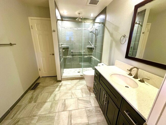 Photo - Virginia Hills-3 Bedroom, 2 Bath, Townhome with Garage and Pool