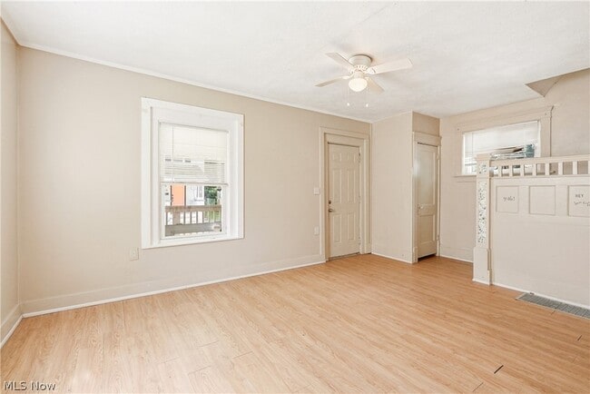 285 Sumner Ct