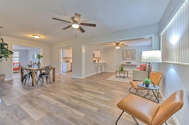 Photo - 1511 Meridel Ave