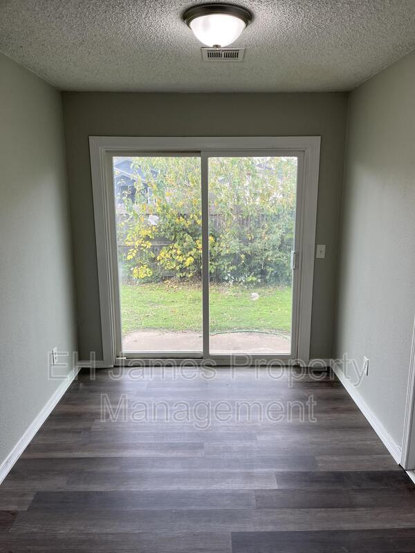 Photo - 10802 E 14th Ct