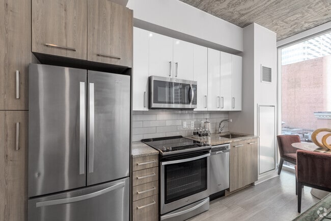 Studio - 541SF - Kitchen