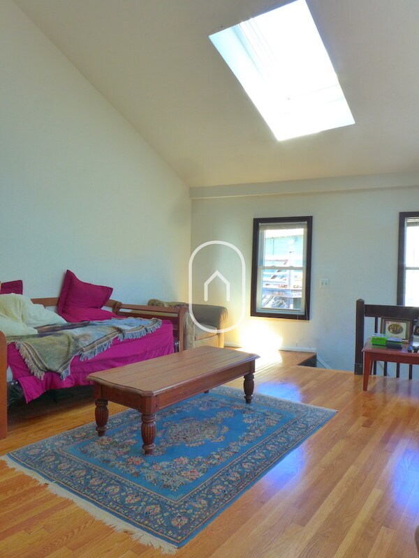 Photo - 9 Shannon St