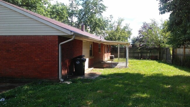 Photo - MASON,OHIO - 3 BED, 1  BATH, FAMILY ROOM  $1600  1st month rent free