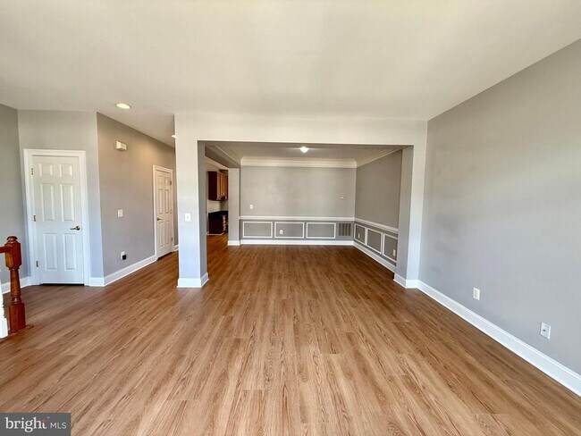 Photo - 6866 Witton Cir