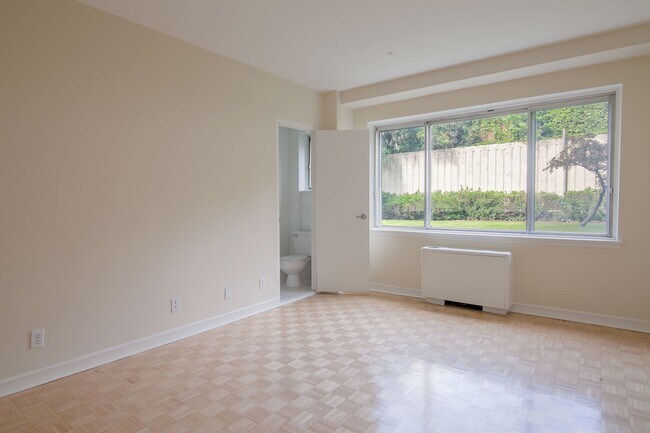 Photo - 4555 Av. Bonavista Unit 117