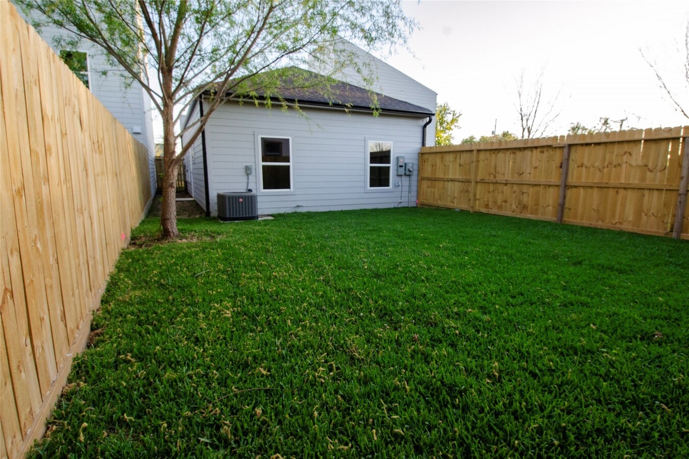 Photo - 2830 Mansfield St