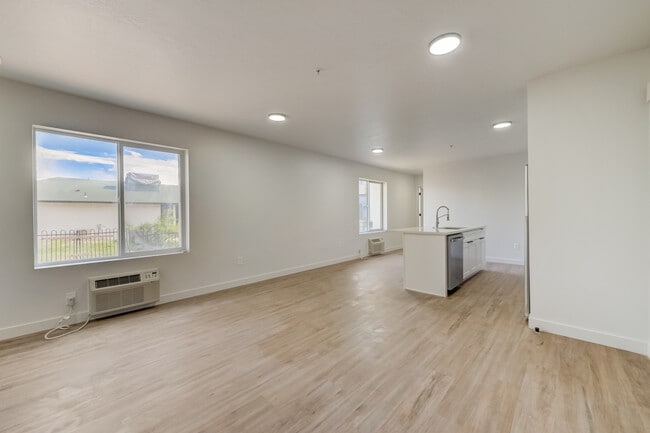 Photo - 404 E 5600 S Unit 201