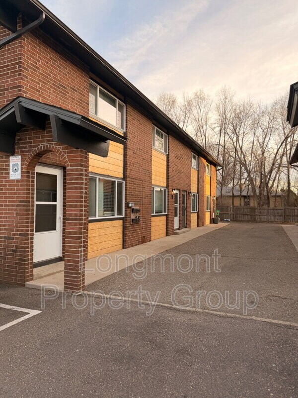 Building Photo - 3035 17th Ave Unit 7