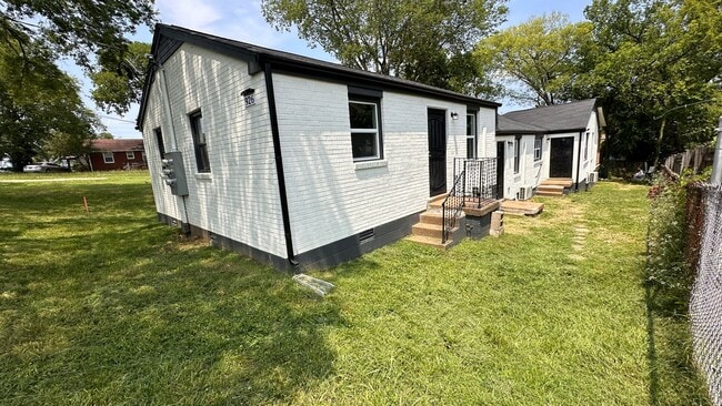 Photo - 2BR/1BA Renovated Triplex Unit – Prime Location Near Meharry, TSU, and Vandy!