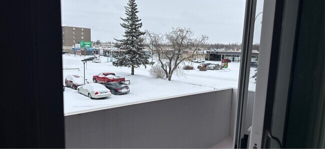 Photo - 2830 Gordon Rd