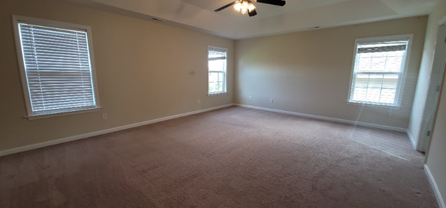 Photo - 2 Dansford Ln