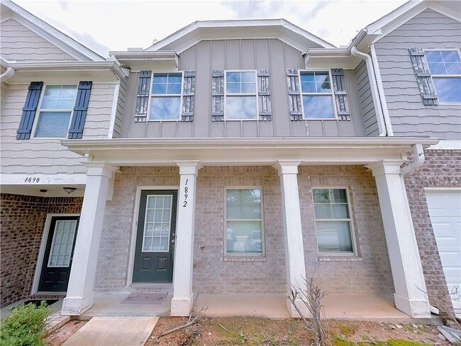 Building Photo - 1892 Old Dogwood