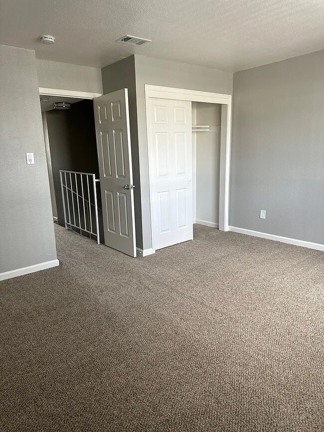 Photo - The Pointe Townhomes