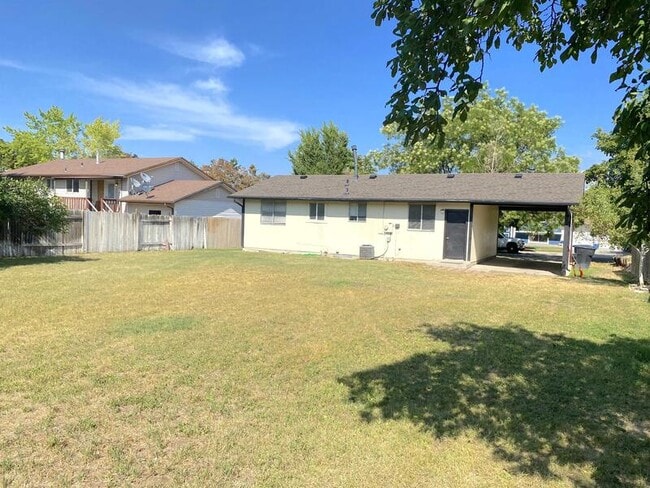 Photo - 5542 S 5340 W