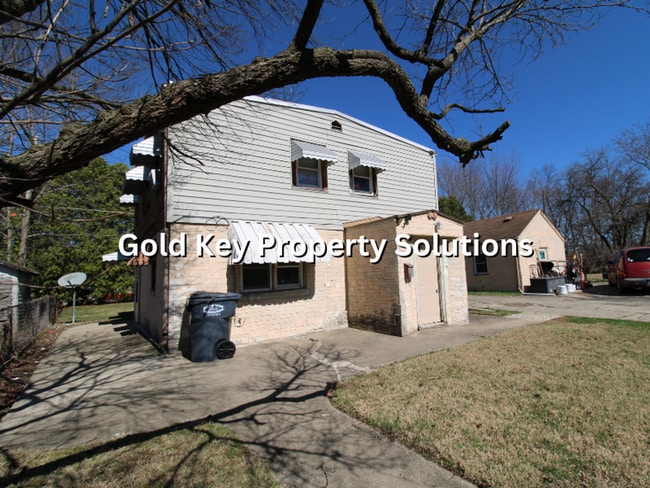 Photo - 1316 E 7th St Unit 1316 E 7th St Apt A