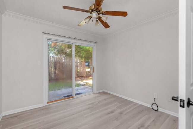 131 Bayou View Dr Unit D