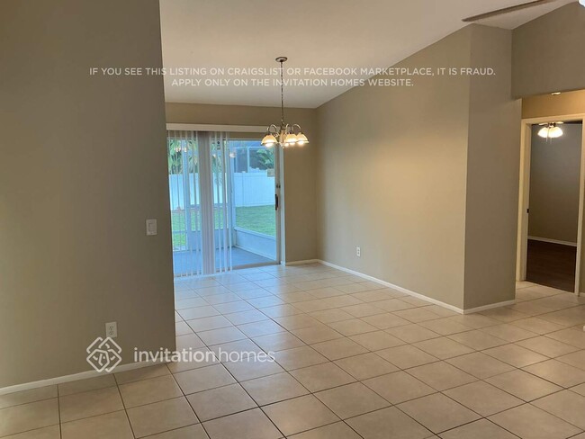 Photo - 1803 SW 38th Ln