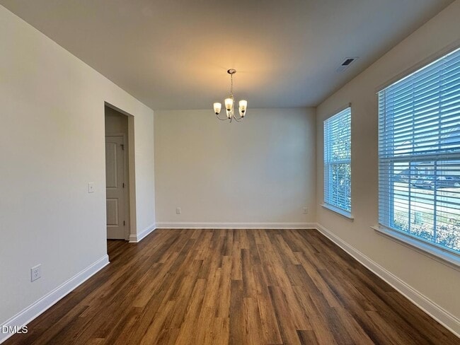 Photo - 247 Dando St