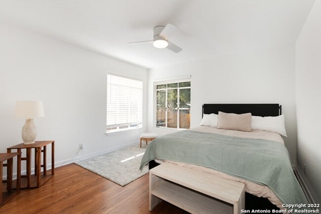 Photo - ~~COZY 3BD/2BA HOME! HIGHLANDS HIGH SCHOOL!!~~