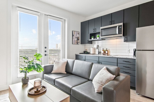 Building Photo - 714 Richmond Ave. Unit ID1335738P